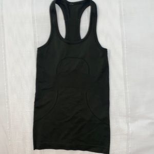 Perfect condition!!! Lulu racer back tank size 2 Normal length